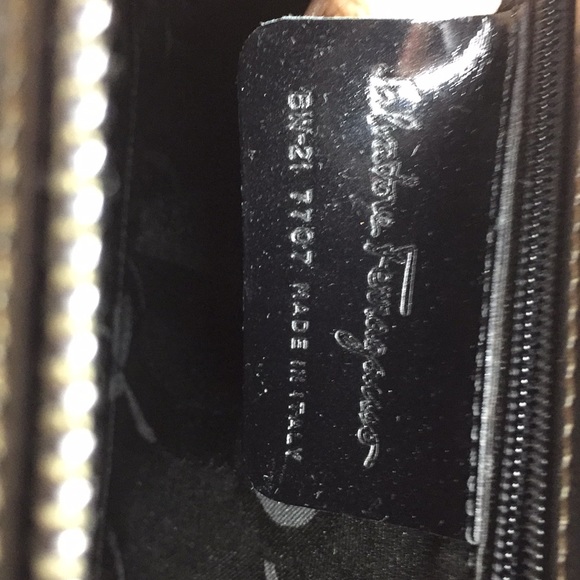 SALE!  Like new  Ferragamo pearlized pewter  bag - Picture 6 of 8